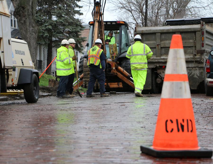 Cleveland Water repair crew and equipment